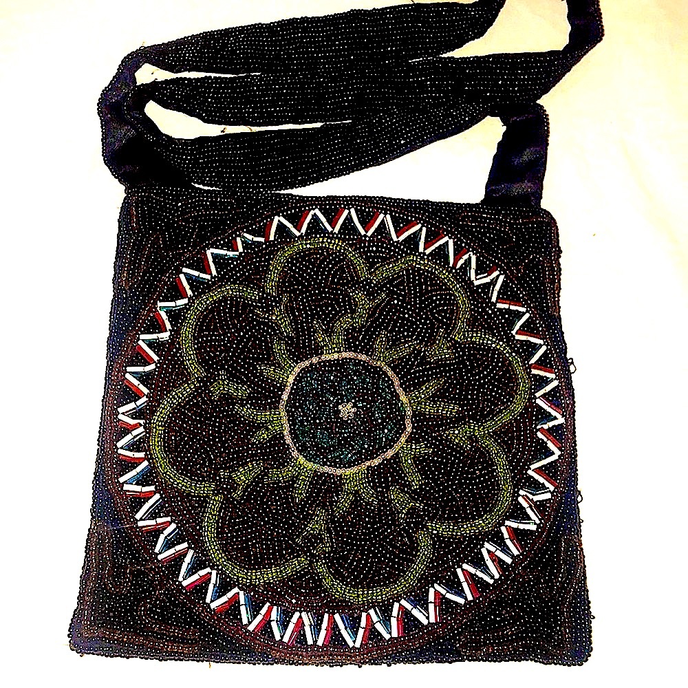 🌺🌹SWEET little Boho bag , long straps FABULOUS !